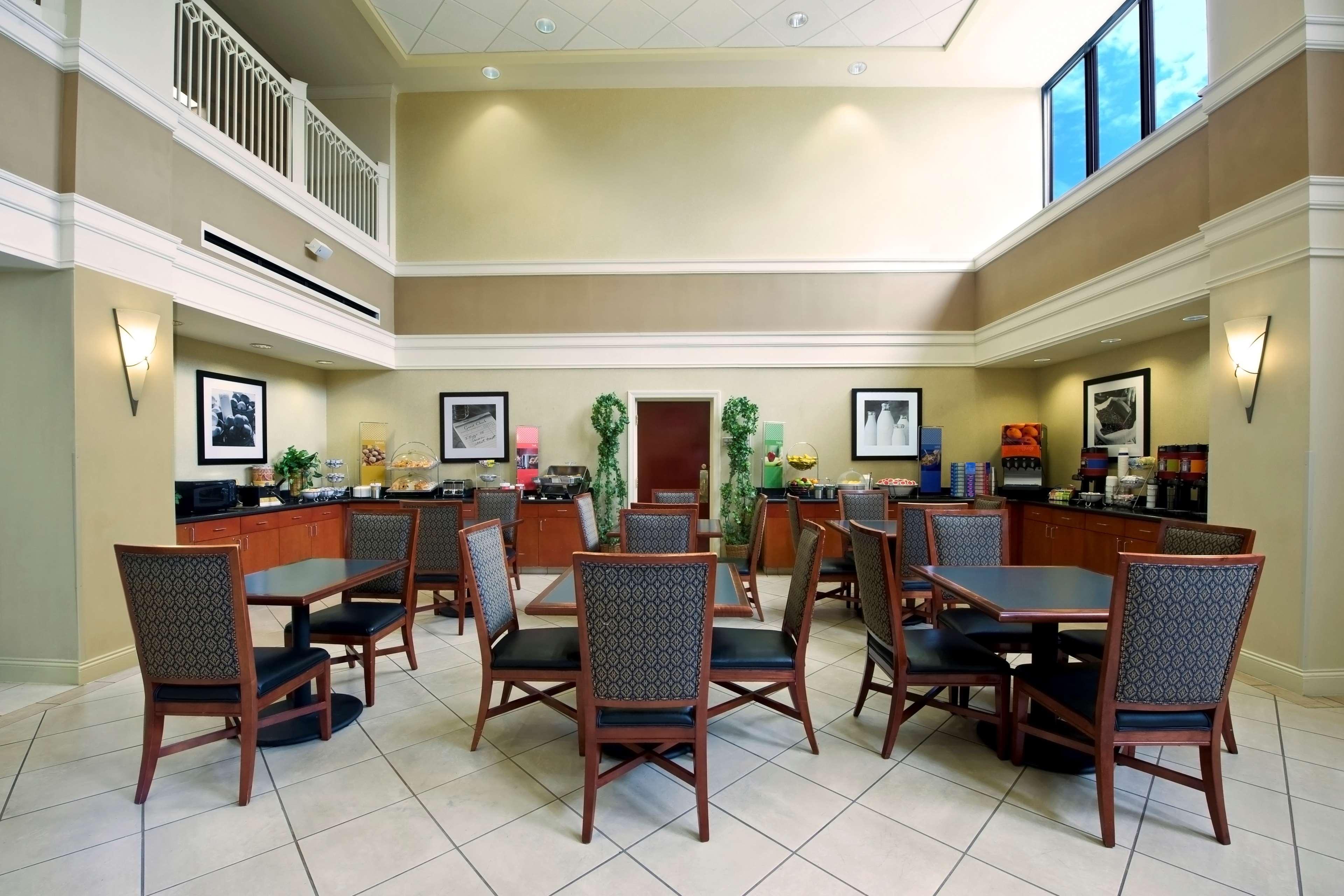 Hotel Hampton & Suites-atlanta Airport North-i-85 Hapeville