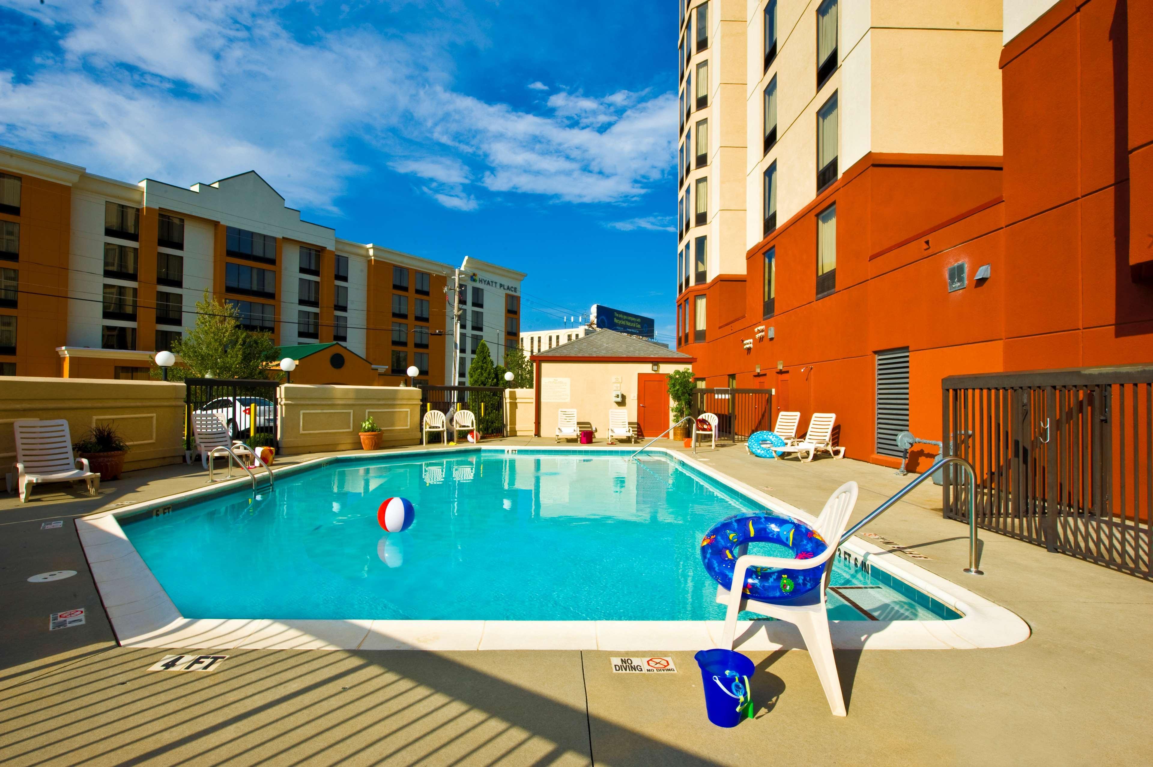 Hampton & Suites-atlanta Airport North-i-85 Hotel Hapeville