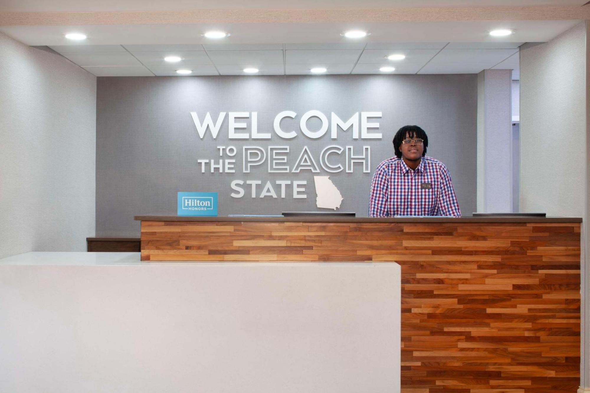Hampton & Suites-atlanta Airport North-i-85 Atlanta