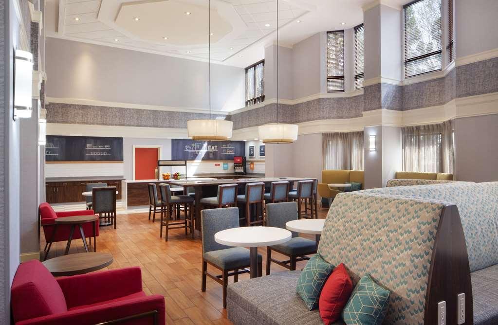 Hotel Hampton & Suites-atlanta Airport North-i-85 Atlanta